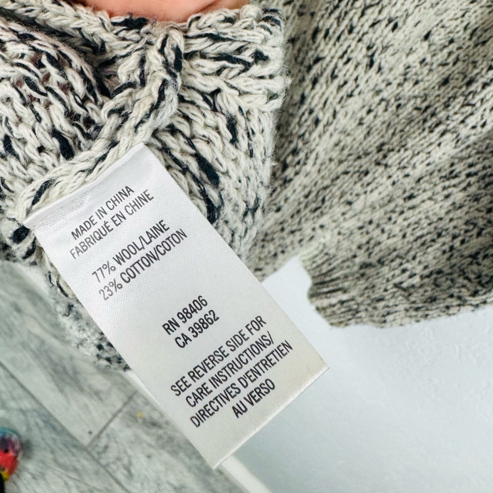 Theory Innis C Loryshare Marbled Knit Sweater in Ivory Ice/Charcoal - Picture 7 of 9